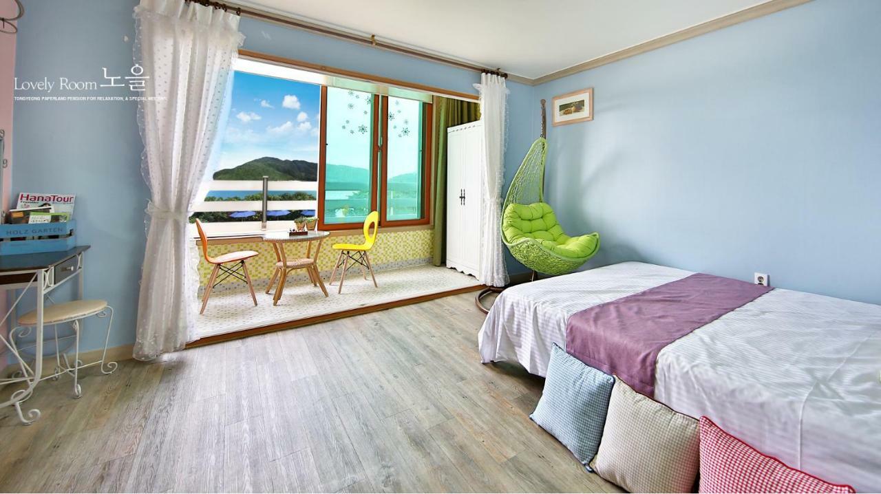 Tongyeong Paper Island Pension Bagian luar foto